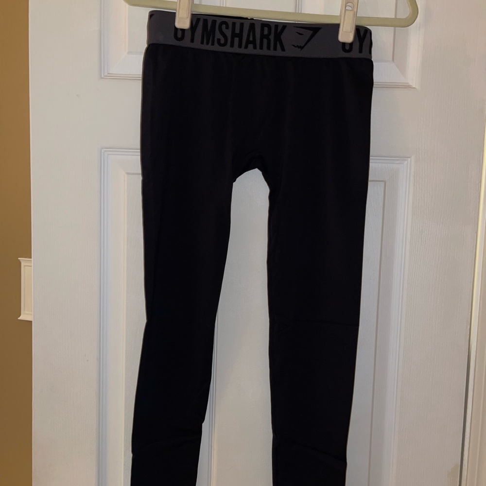 Gymshark fit leggings in Black SZ SMALL